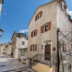 Guest house Mirula