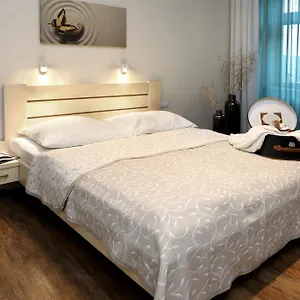 Andel 3* Prague